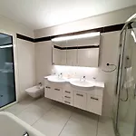 Residenza Vivian Deluxe Apartman Locarno