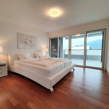 Residenza Vivian Deluxe * لوكارنو