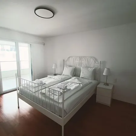 Residenza Vivian Deluxe * لوكارنو