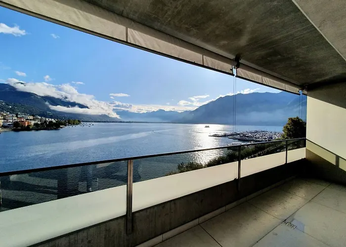 Residenza Vivian Deluxe * Локарно